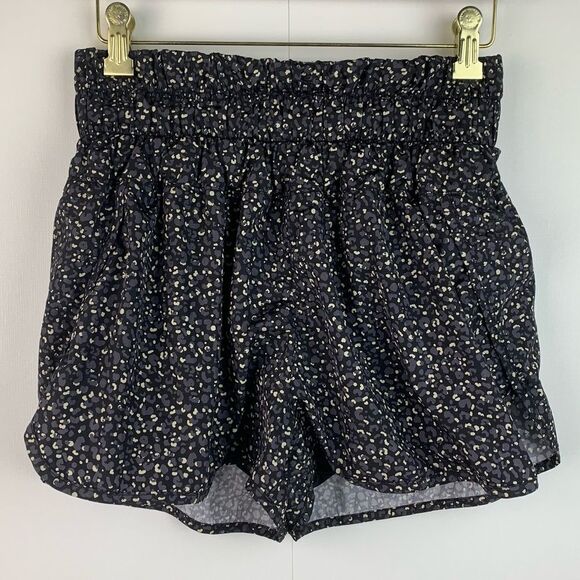 Free People FP Movement leopard Print Way Home Activewear Shorts Size Medium - Picture 2 of 8